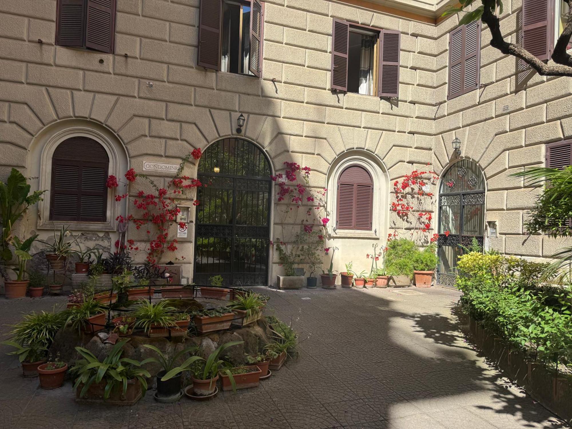 Appartamento Larisarooms روما المظهر الخارجي الصورة